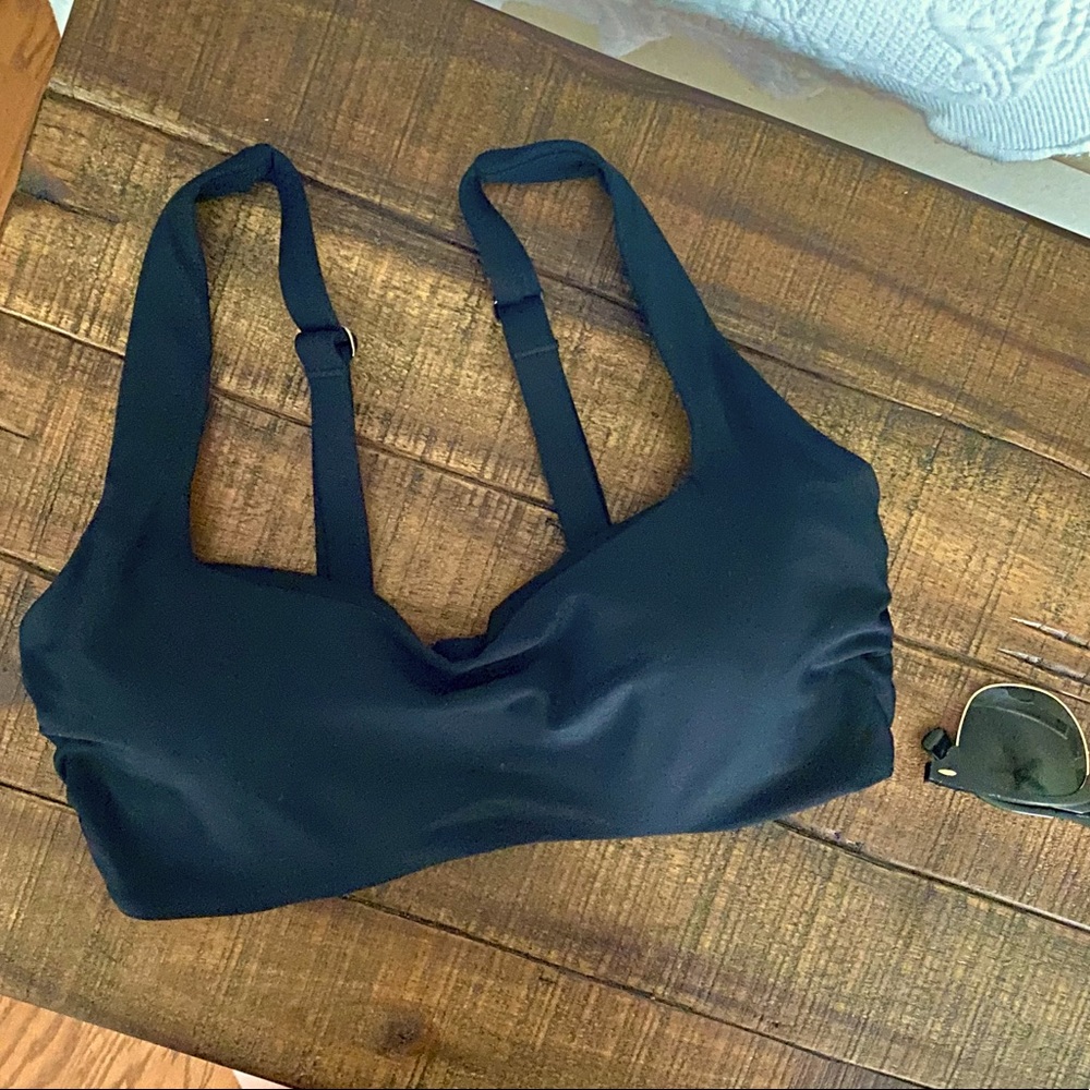 Athleta swim top with underwire!
